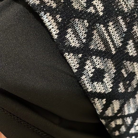 Donna Morgan black/gray/white pattern dress (sz 8) - Picture 6 of 9